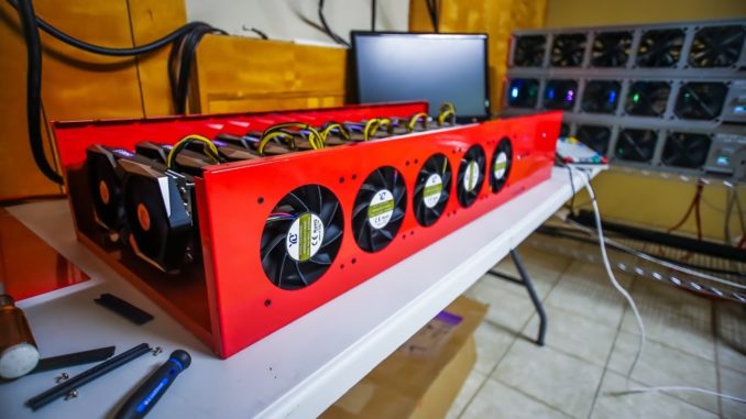 12 x 6600 XT's Did NOT Work In This GPU Mining Rig Case