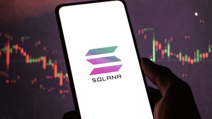 Solana Plummets More Than 41% Over The Week Amid FTX Collapse