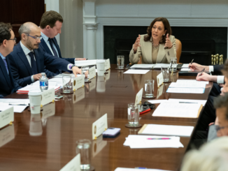 White House Meets With AI Leaders in Attempt to 'Protect Our Society'